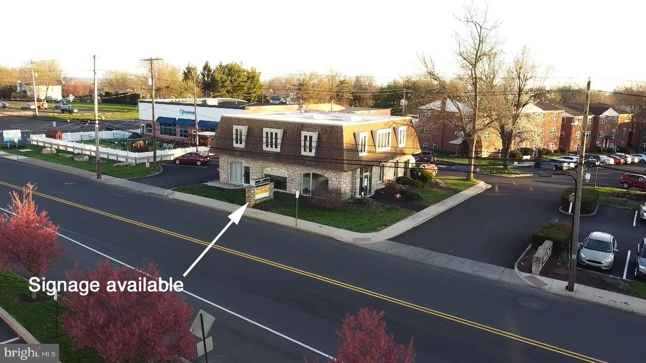 66 S COUNTY LINE Road – photo 1 of 21