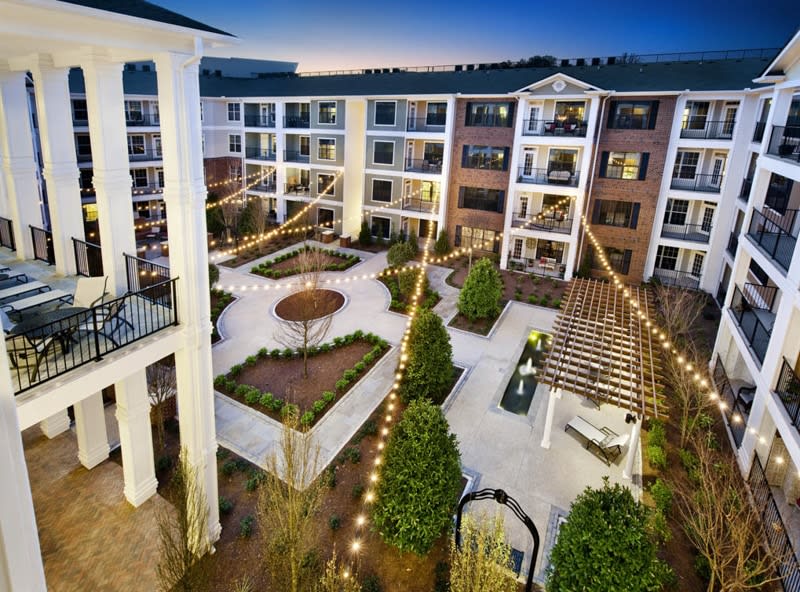 AMLI North Point – photo 1