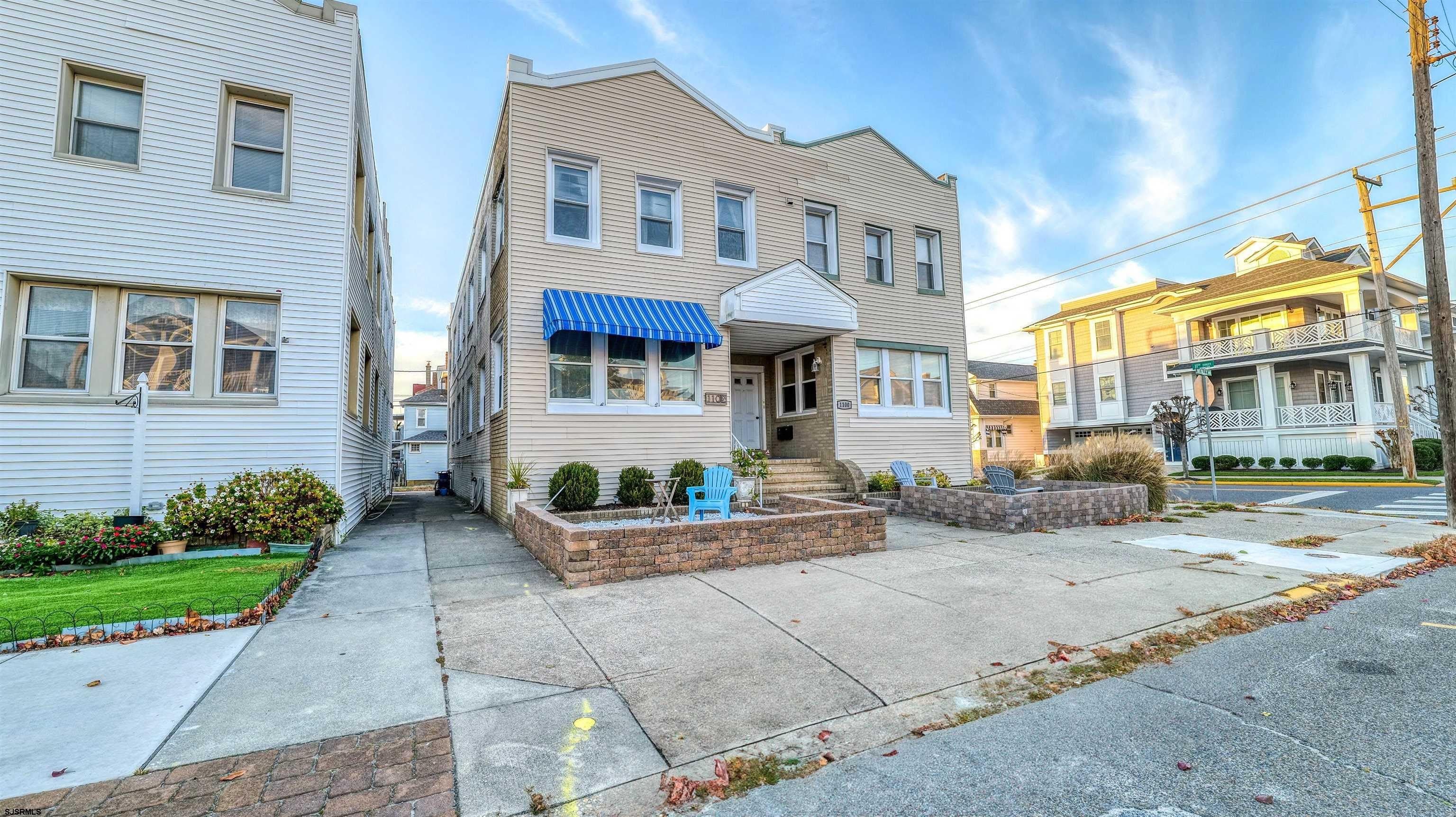 1102 Wesley (WINTER RENTAL) Ave – photo 1 of 15