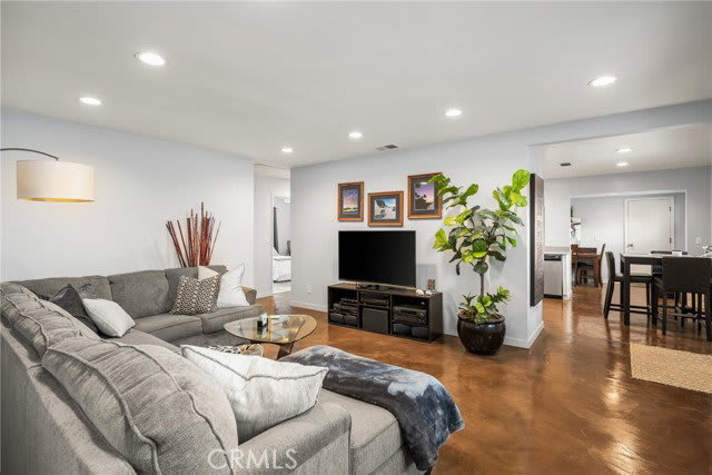 19301 Maynard Way – photo 1 of 9