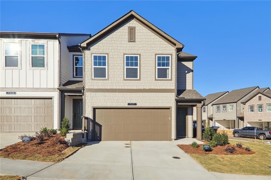 727 Carmes Drive – photo 1 of 20