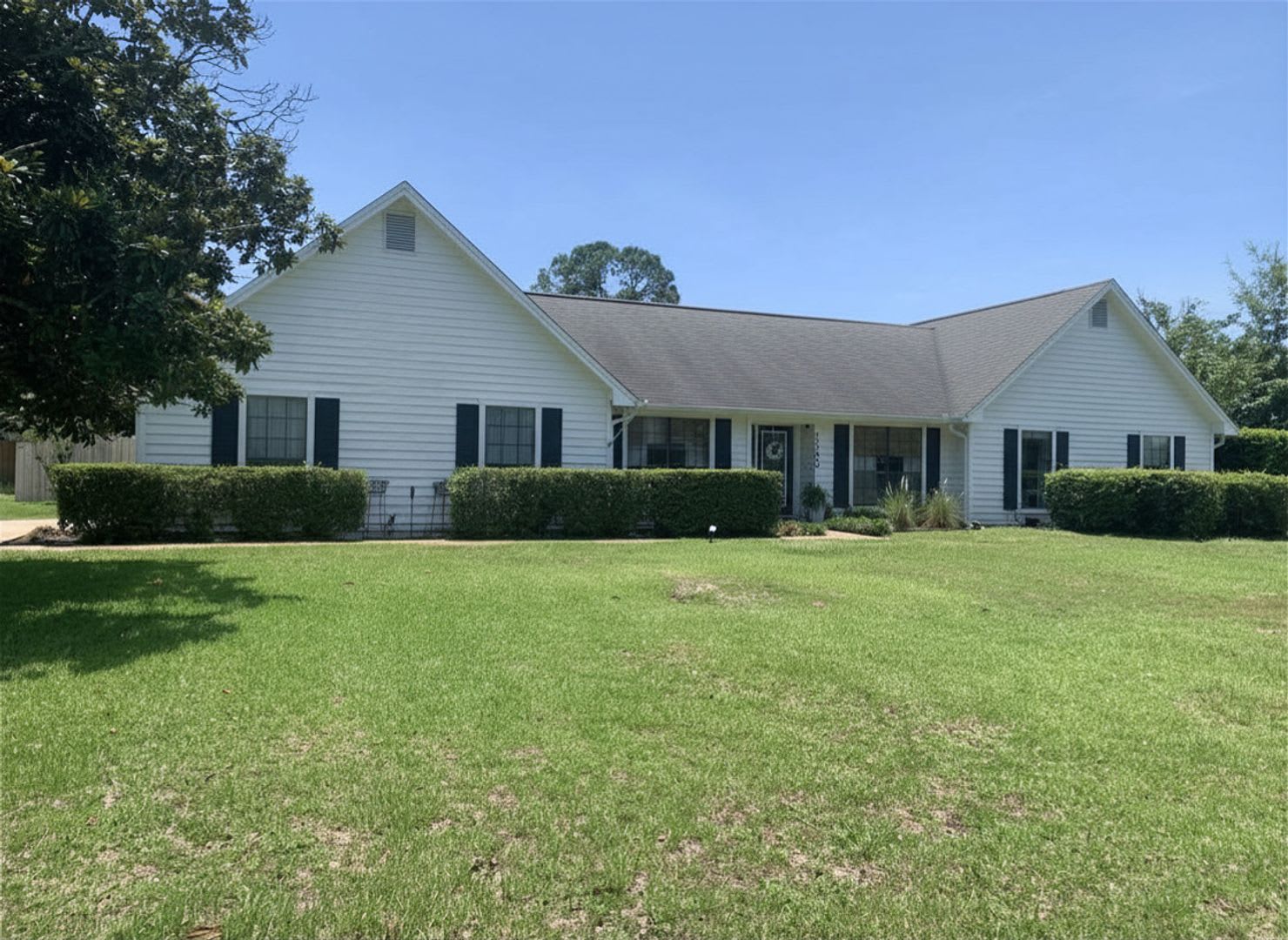 4 bed/3 bath in Gulf Breeze! – photo 1 of 20