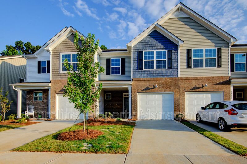 14061 Castle Nook Dr – photo 1
