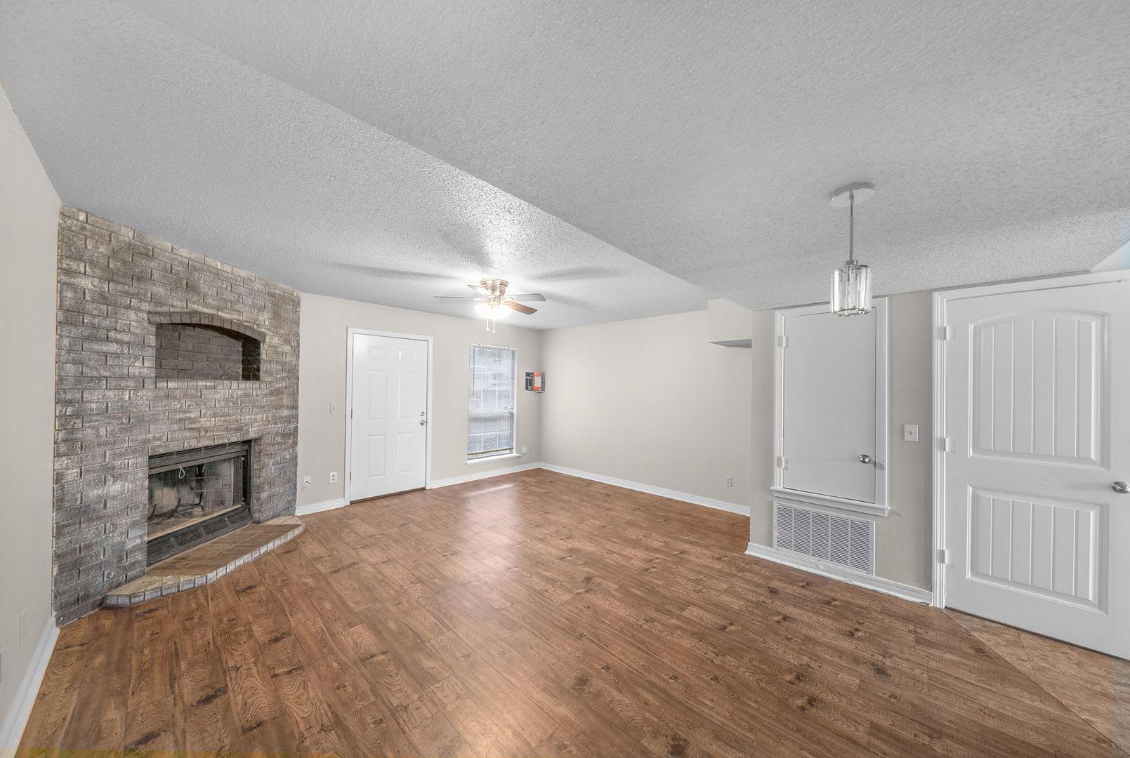 2-Bed, 1.5-Bath, Two-Level Condo Delivers – photo 1
