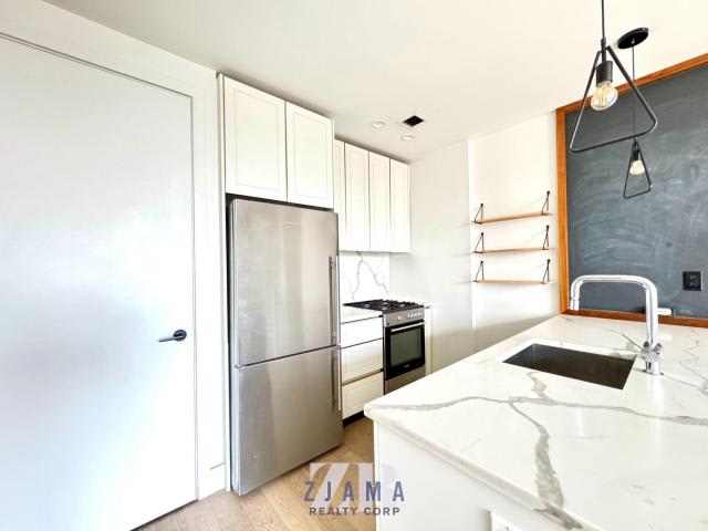 635 Fourth Avenue – photo 1