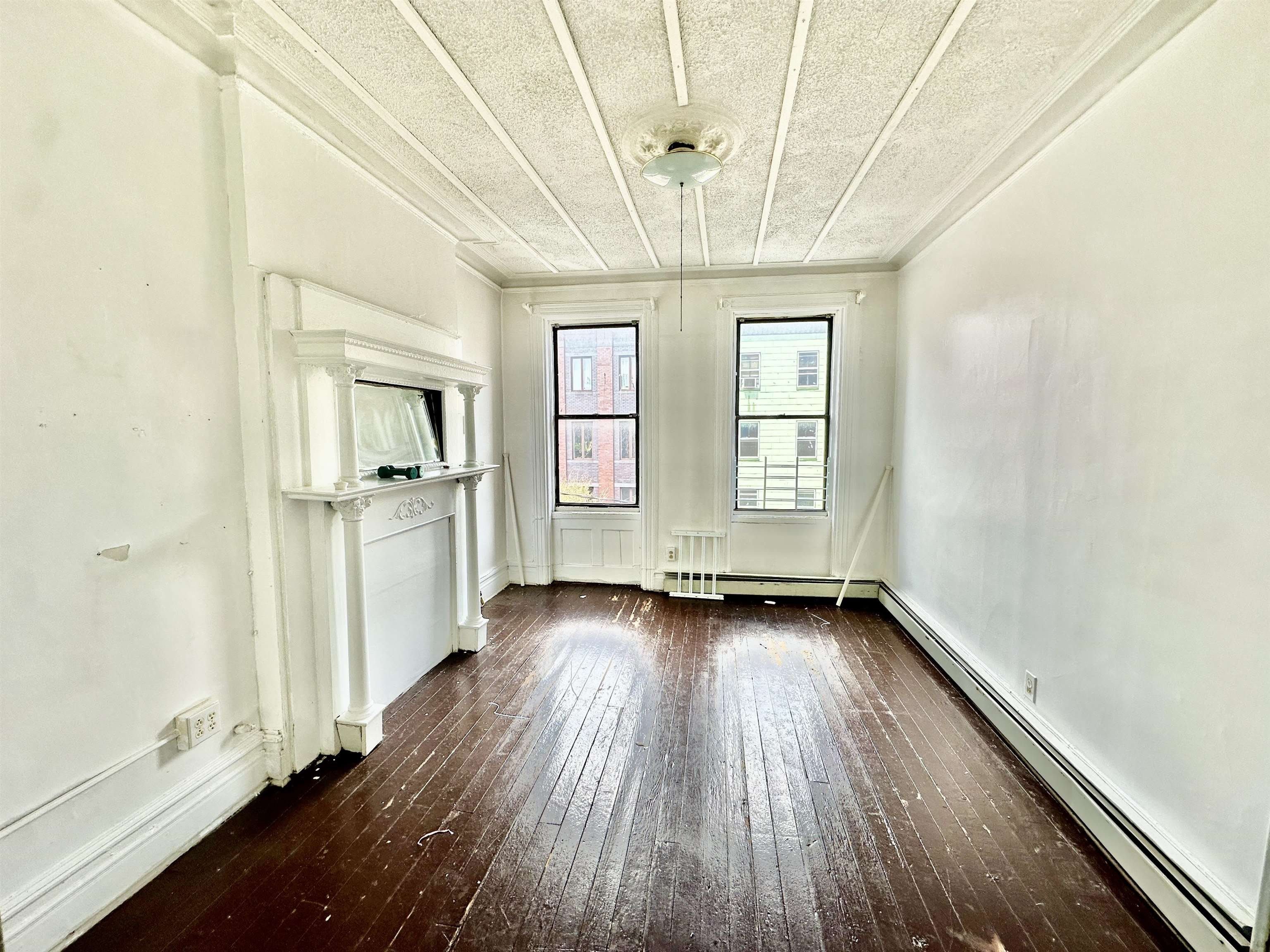 319 8TH ST – photo 1