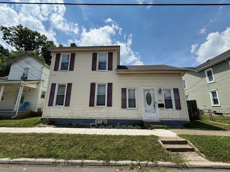 123 North Miami Street – photo 1 of 277