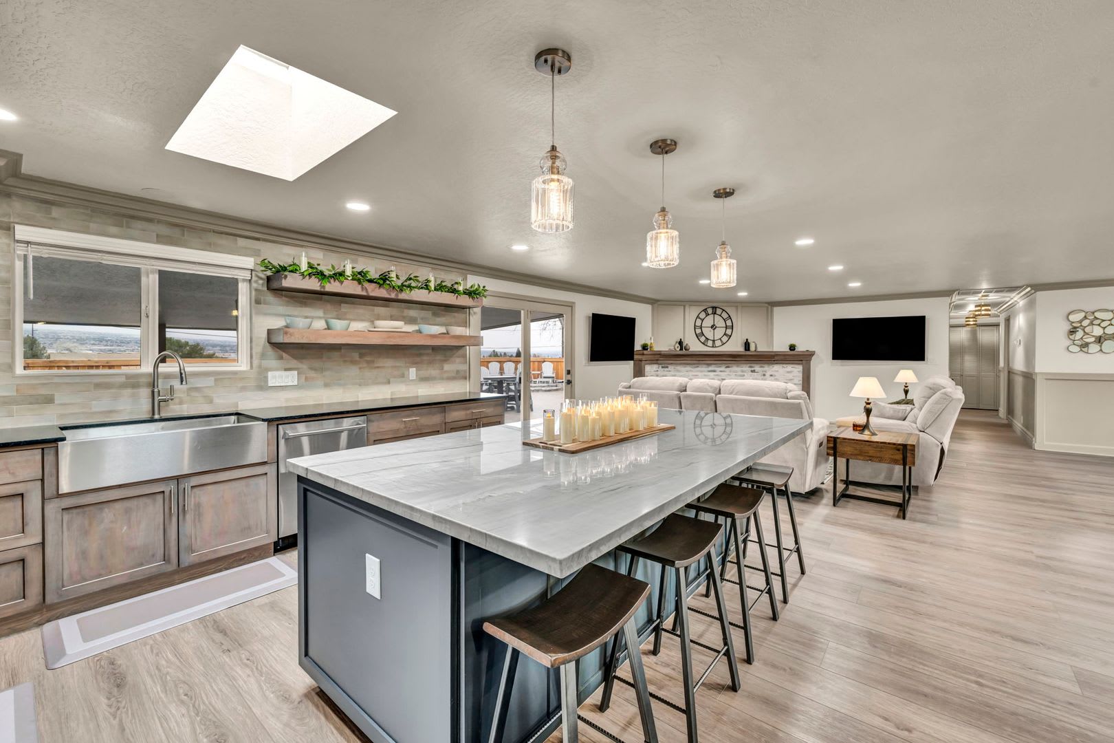 Single Level Fully Furnished South Reno Retreat With Sweeping Mountain Views Hot Tub High End Finishes – photo 1 of 80