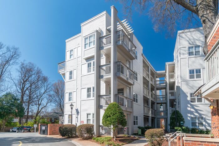 560 Oakland Avenue – photo 1