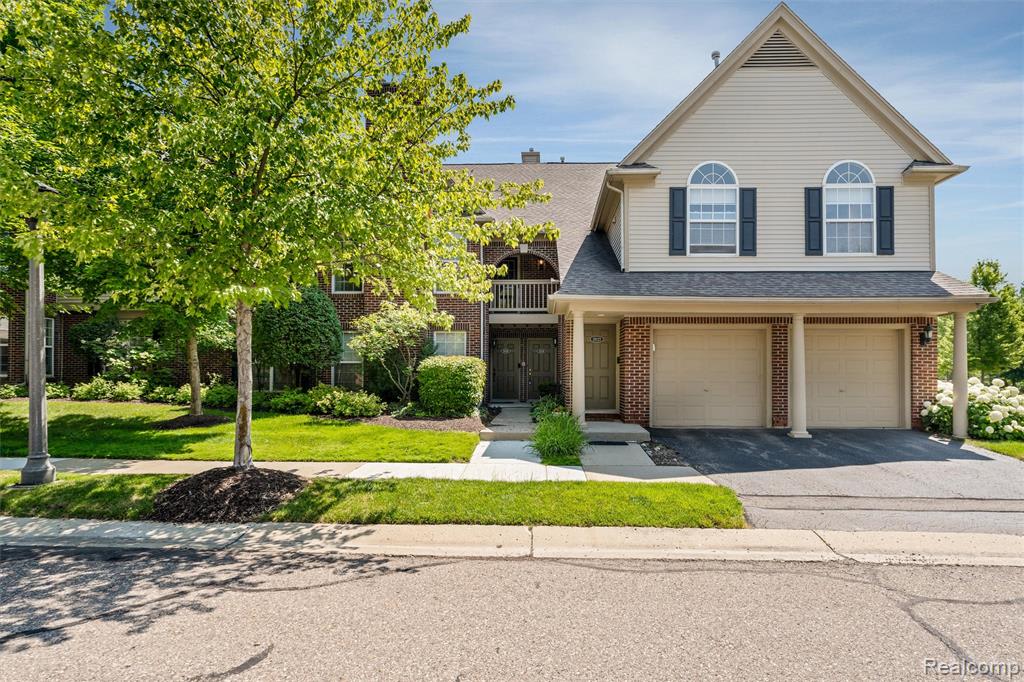 28126 Carlton Way Drive – photo 1 of 20