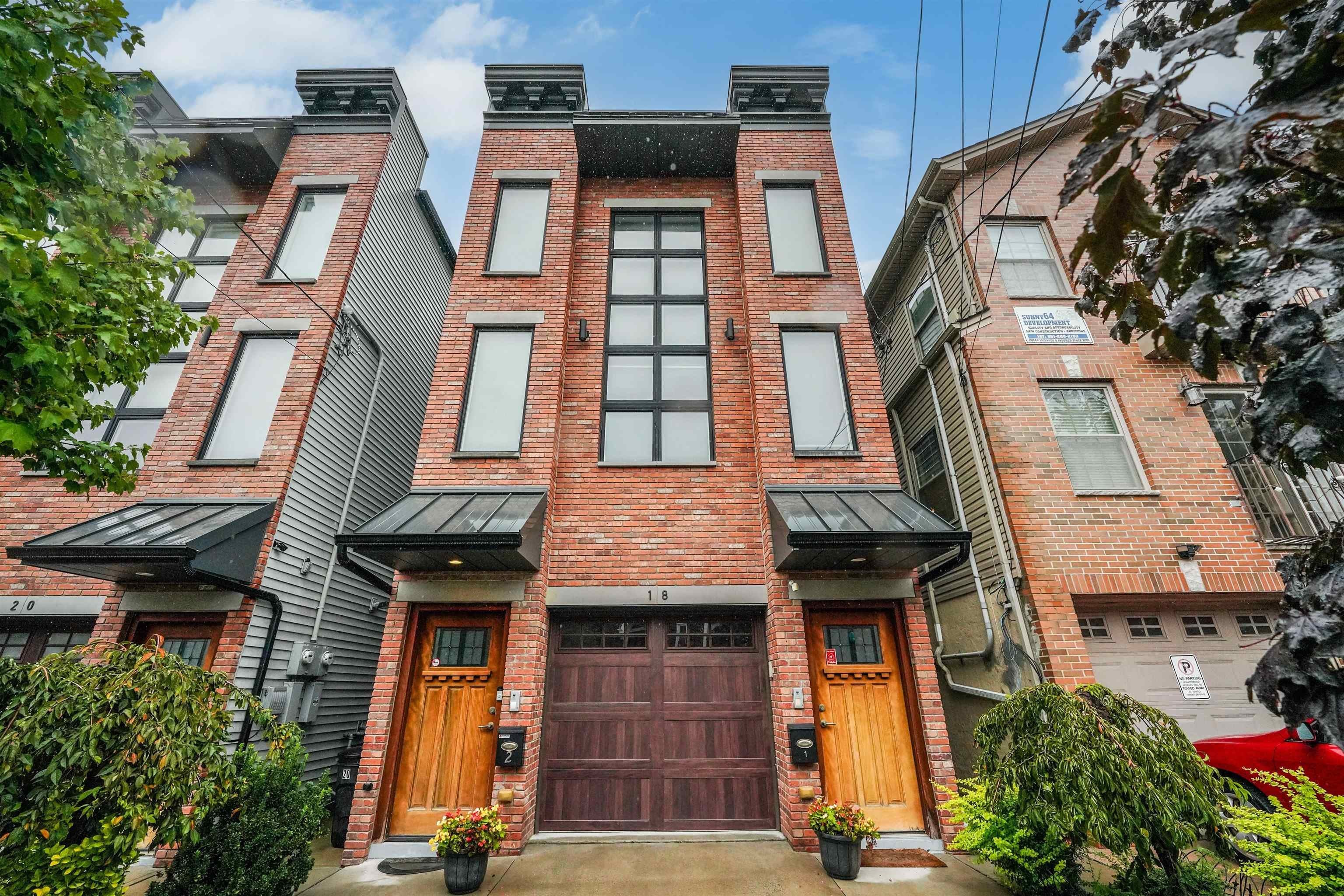 18 THORNE ST – photo 1 of 22