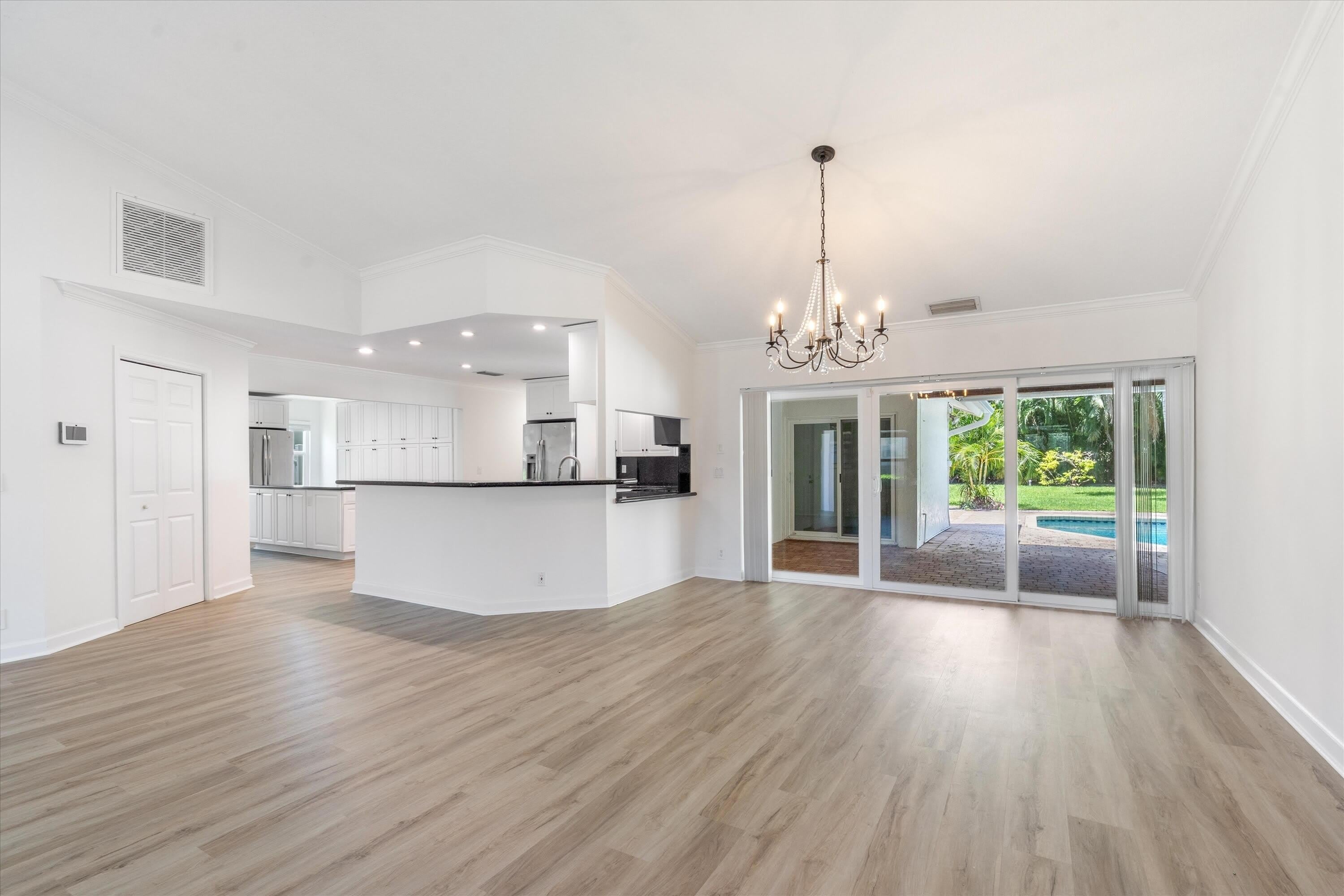 1375 Nw 16Th Street – photo 1