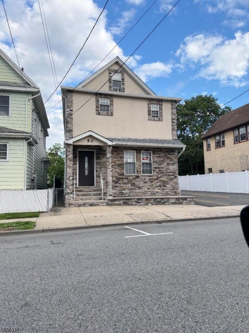 50 Stuyvesant Ave – photo 1