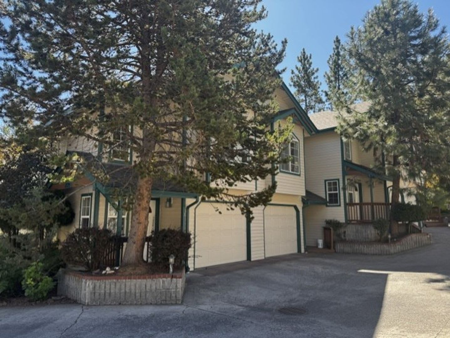 SW Bend Townhome – photo 1