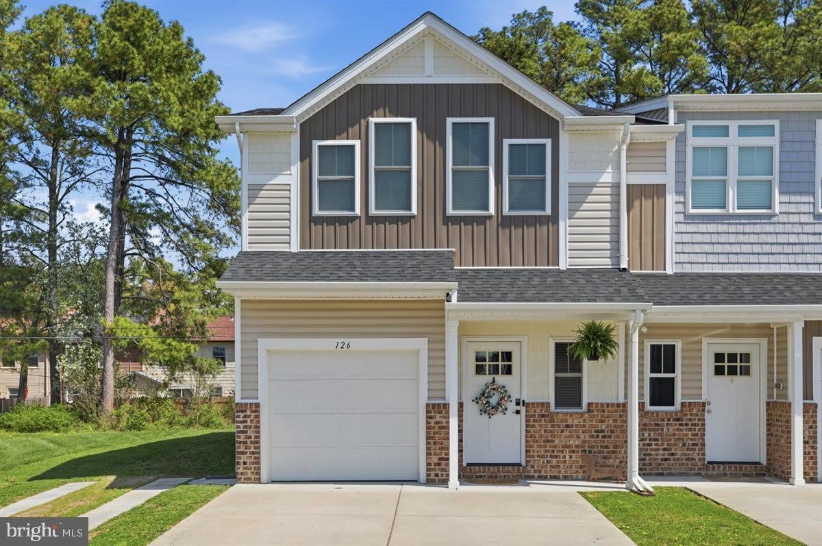 126 STELLA Court – photo 1 of 42