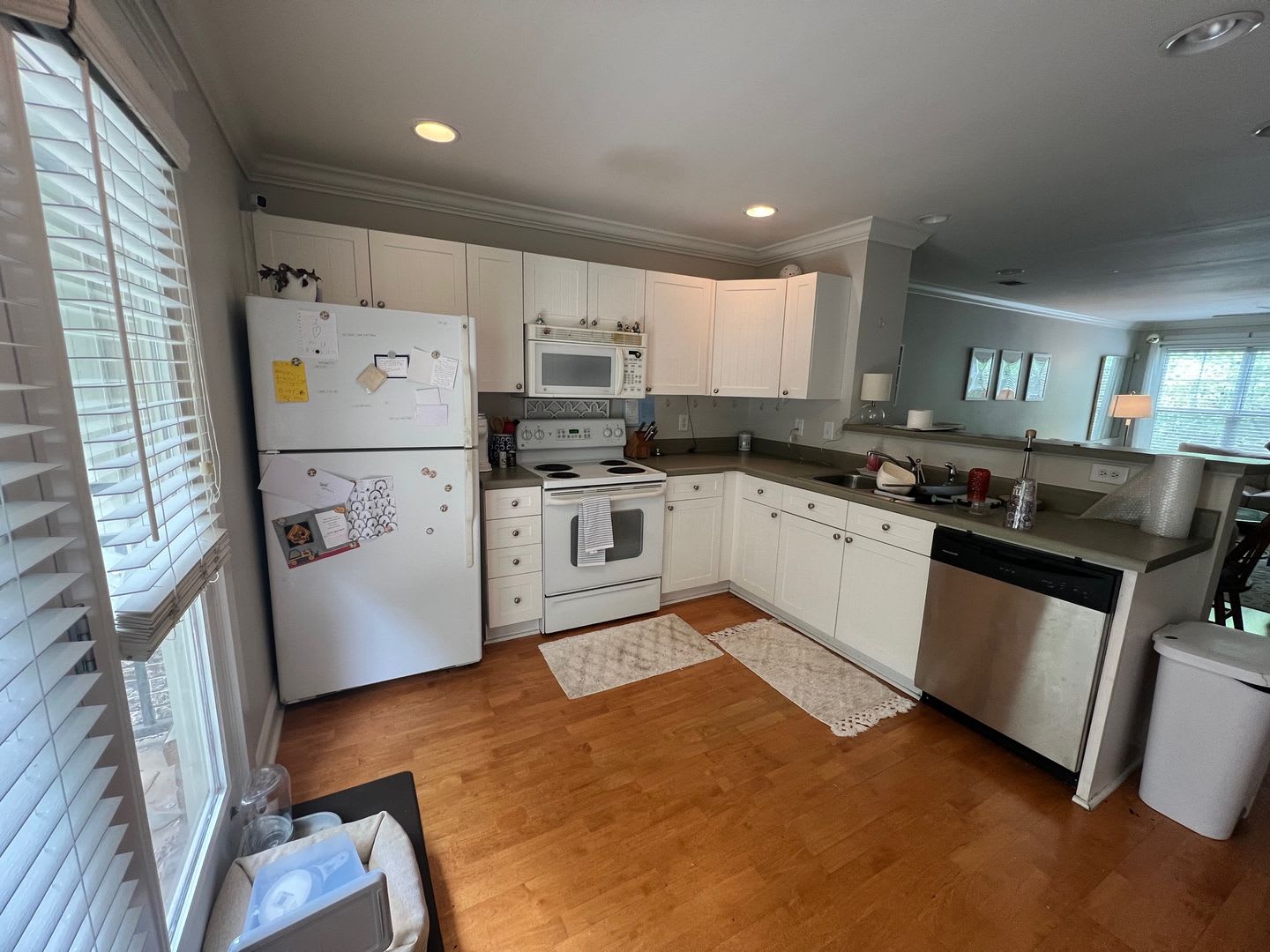 2 bedroom Townhome at the Woodlands! – photo 1