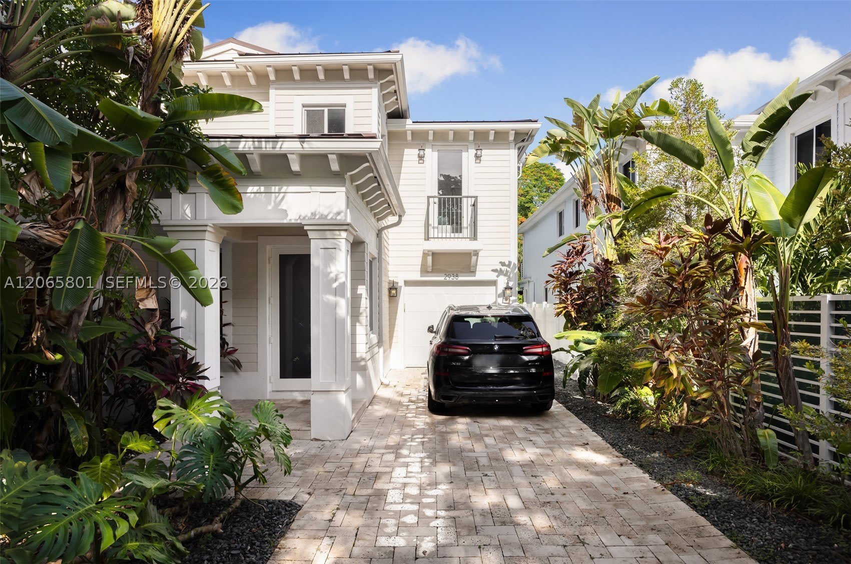2938 Catalina St – photo 1
