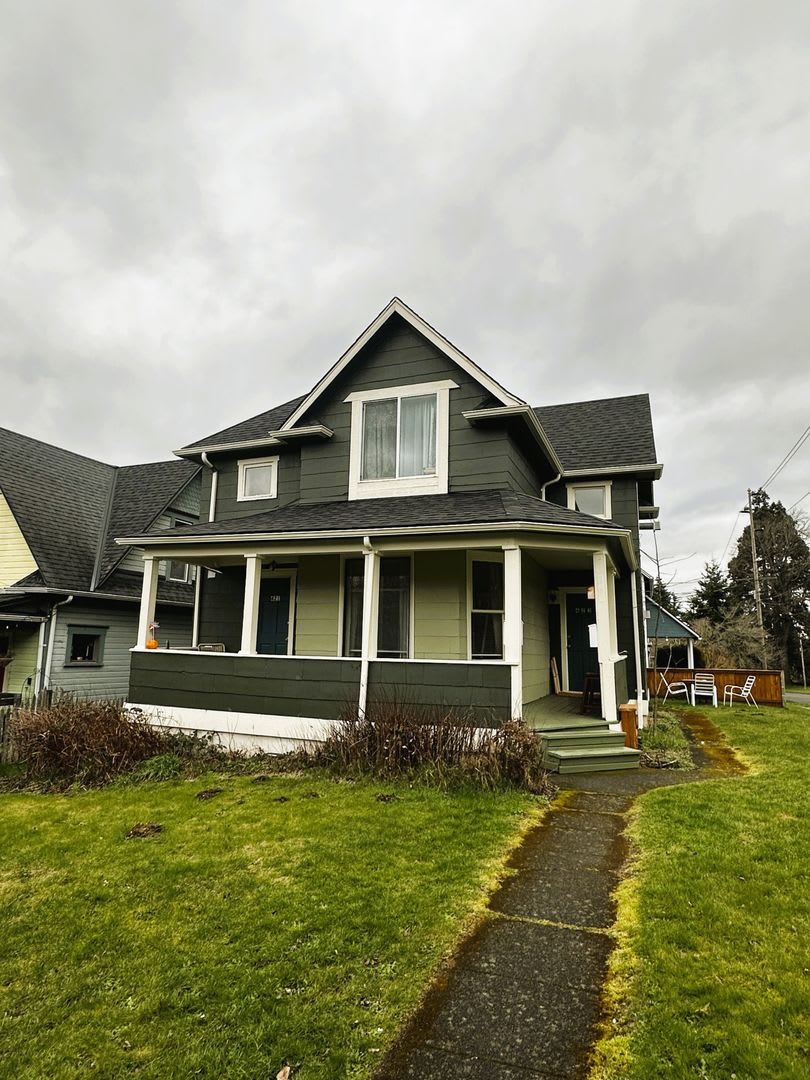 421 423 Gladstone St – photo 1