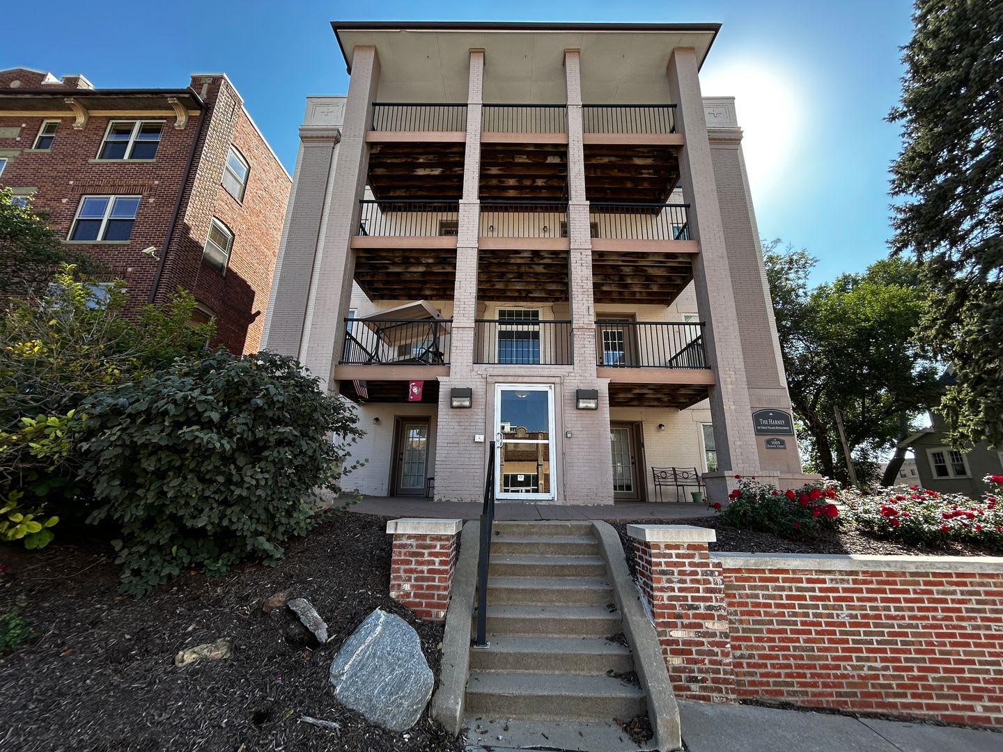 The Harney – photo 1