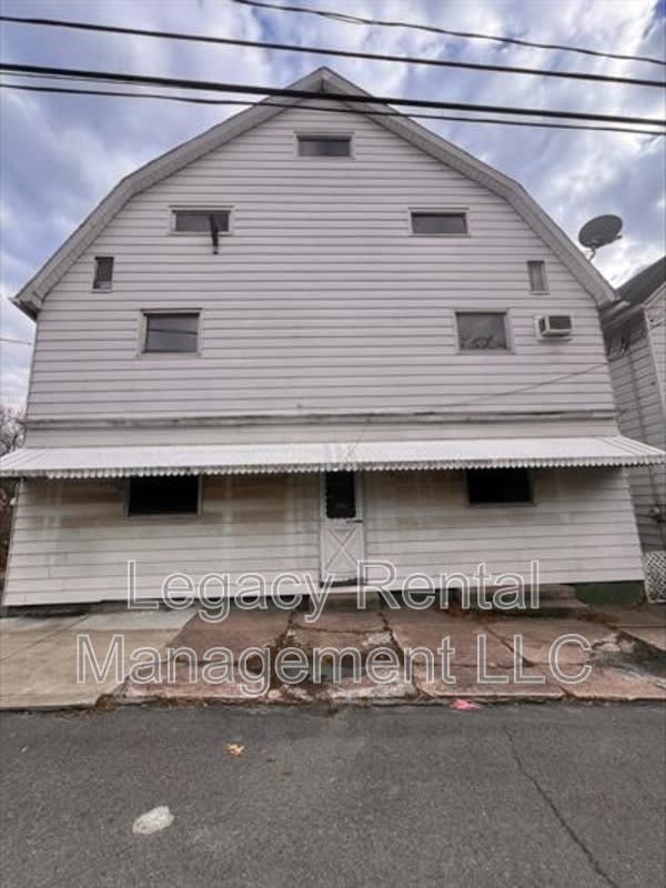 166 South Main Street – photo 1 of 7