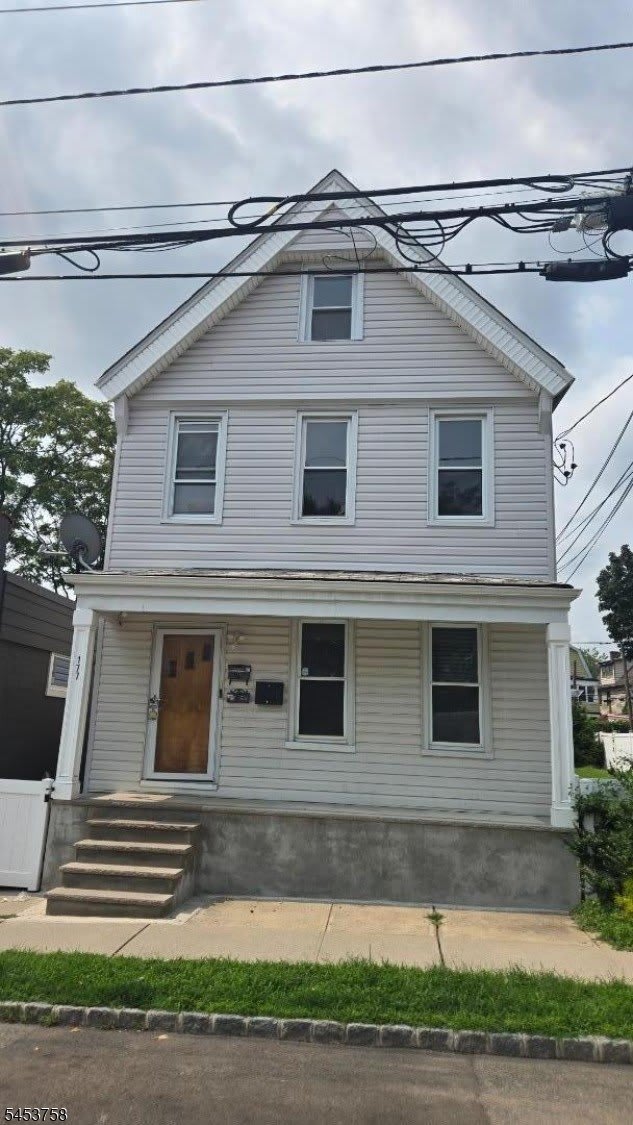 177 Watson Ave – photo 1 of 16