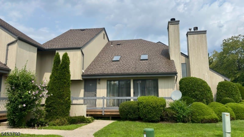 12 Spencer St – photo 1 of 18
