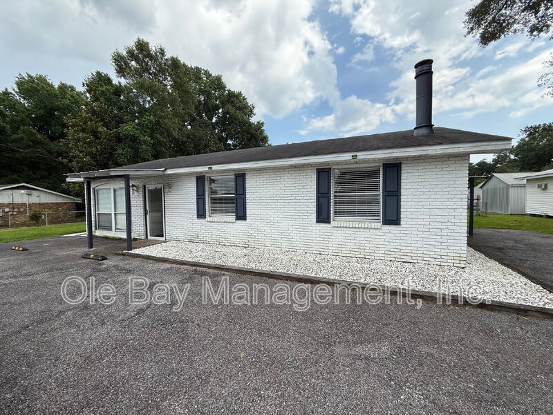 6201 Three Notch Rd – photo 1 of 7