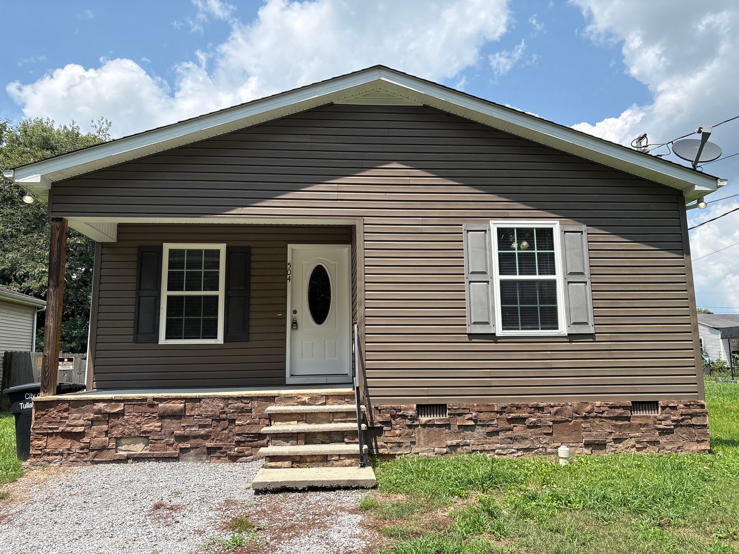 Beautiful Home near Historic Downtown Tullahoma! – photo 1 of 20