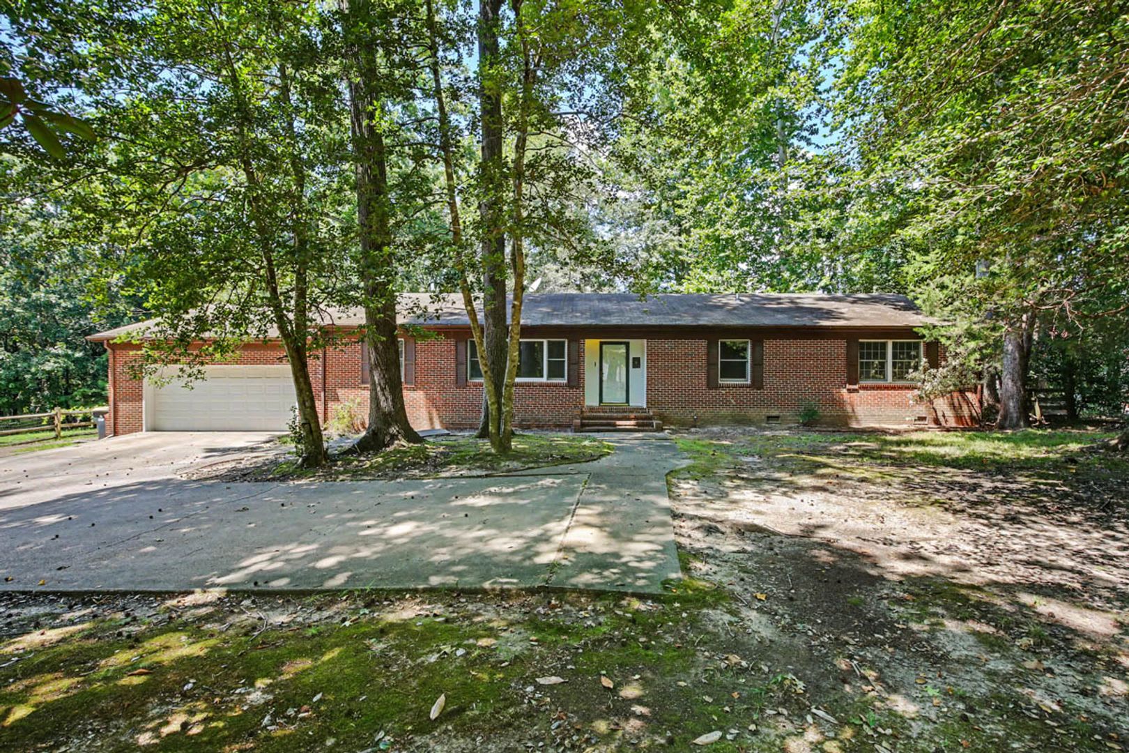 Refreshed 3Br 2Ba Ranch On A Cul De Sac Williamsburg West – photo 1 of 264