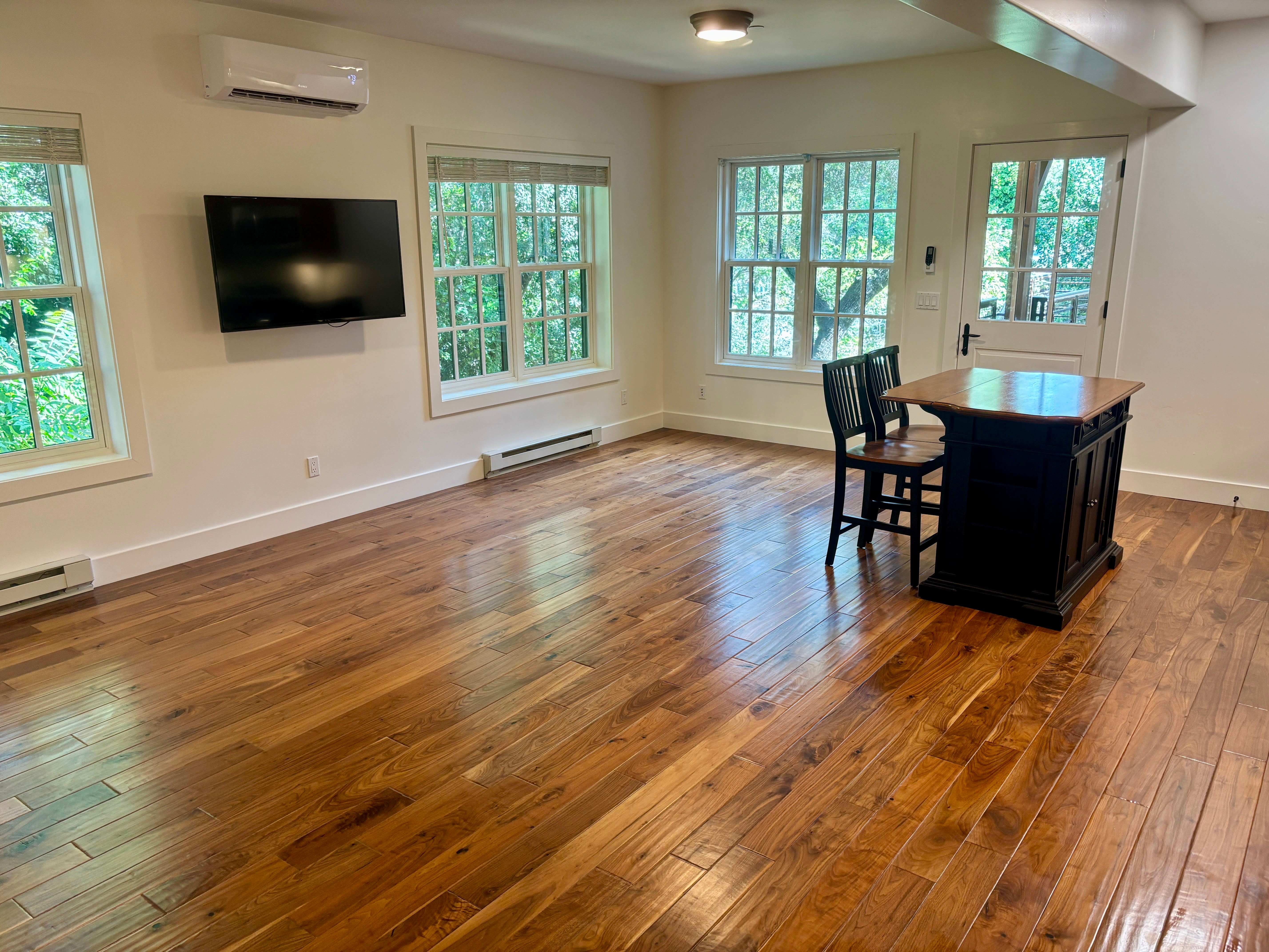 11 Park Avenue – photo 1 of 15