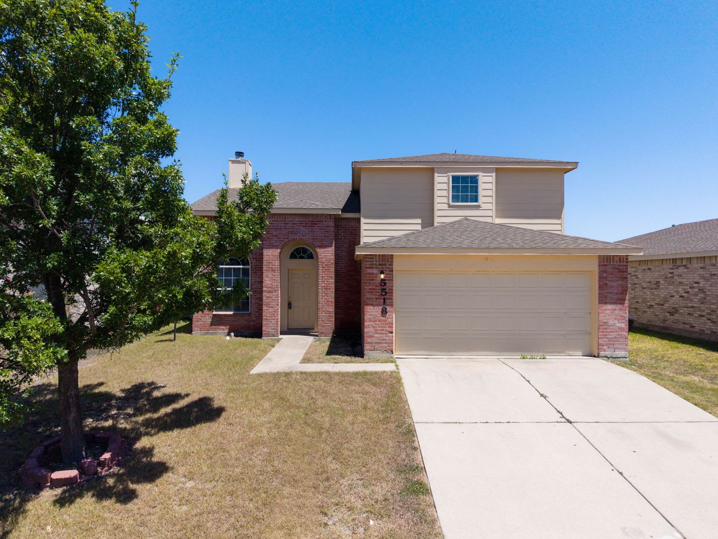 Spacious 4-Bedroom Home in The Highlands at Saegert Ranch – photo 1