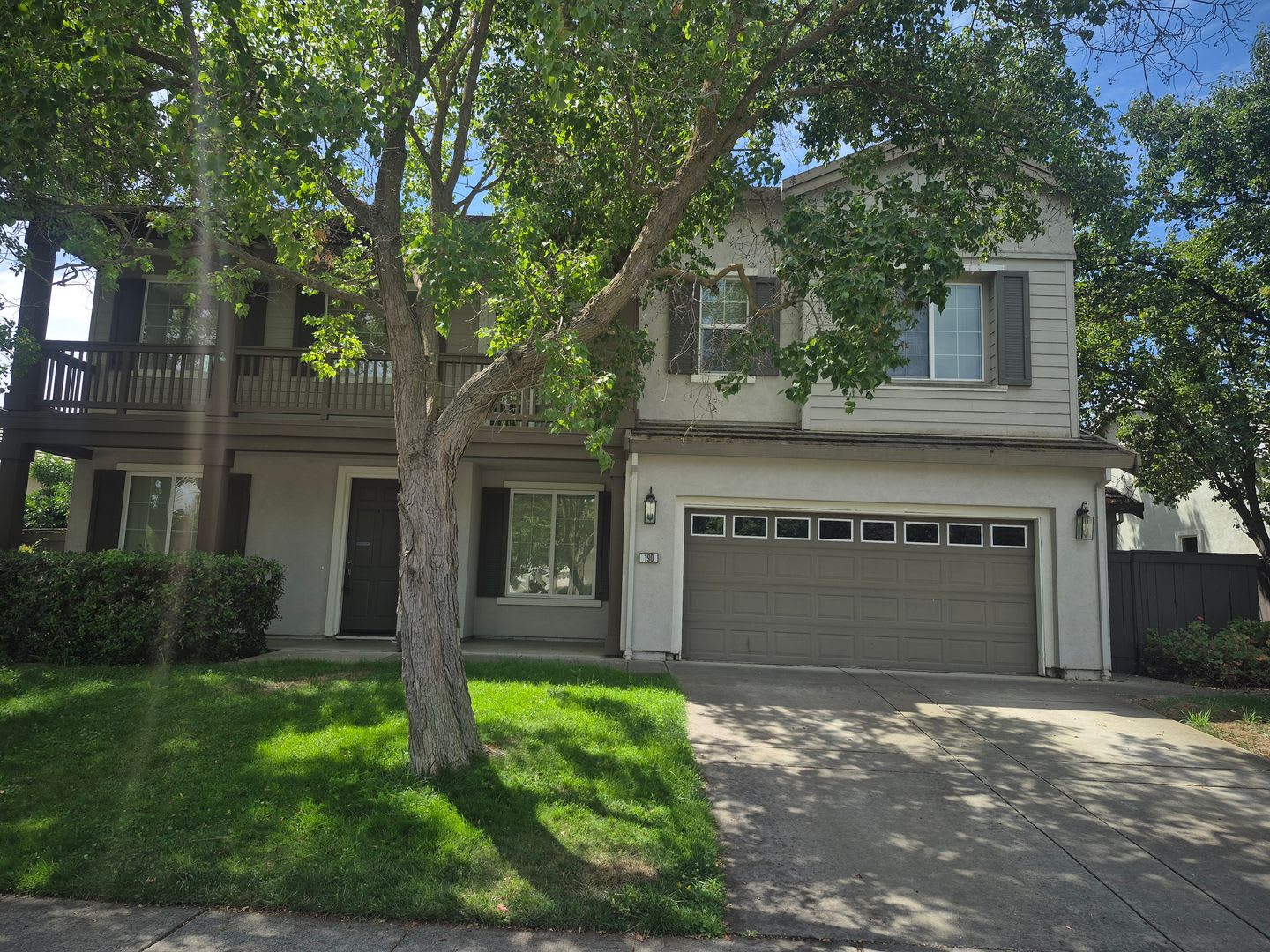 Georgeous 5 Bedroom 3.5 bath in Natomas Park – photo 1
