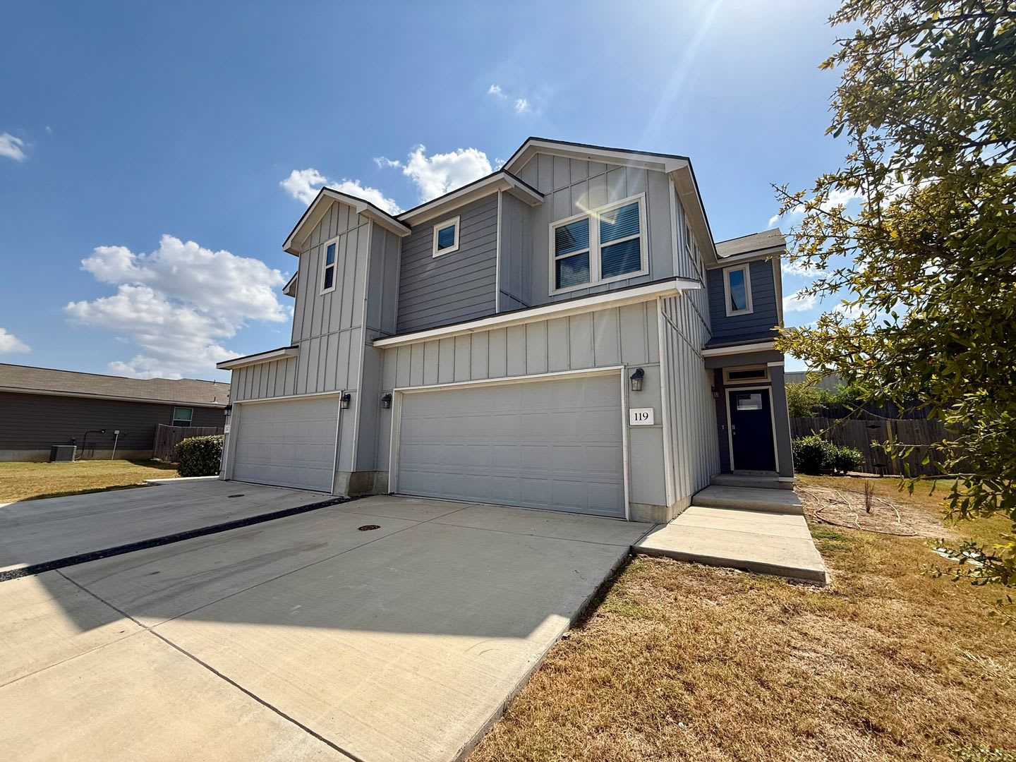 Lovely 3 bedroom/2.5 bath home in small neighborhood Sydney Cove in Cibolo. – photo 1