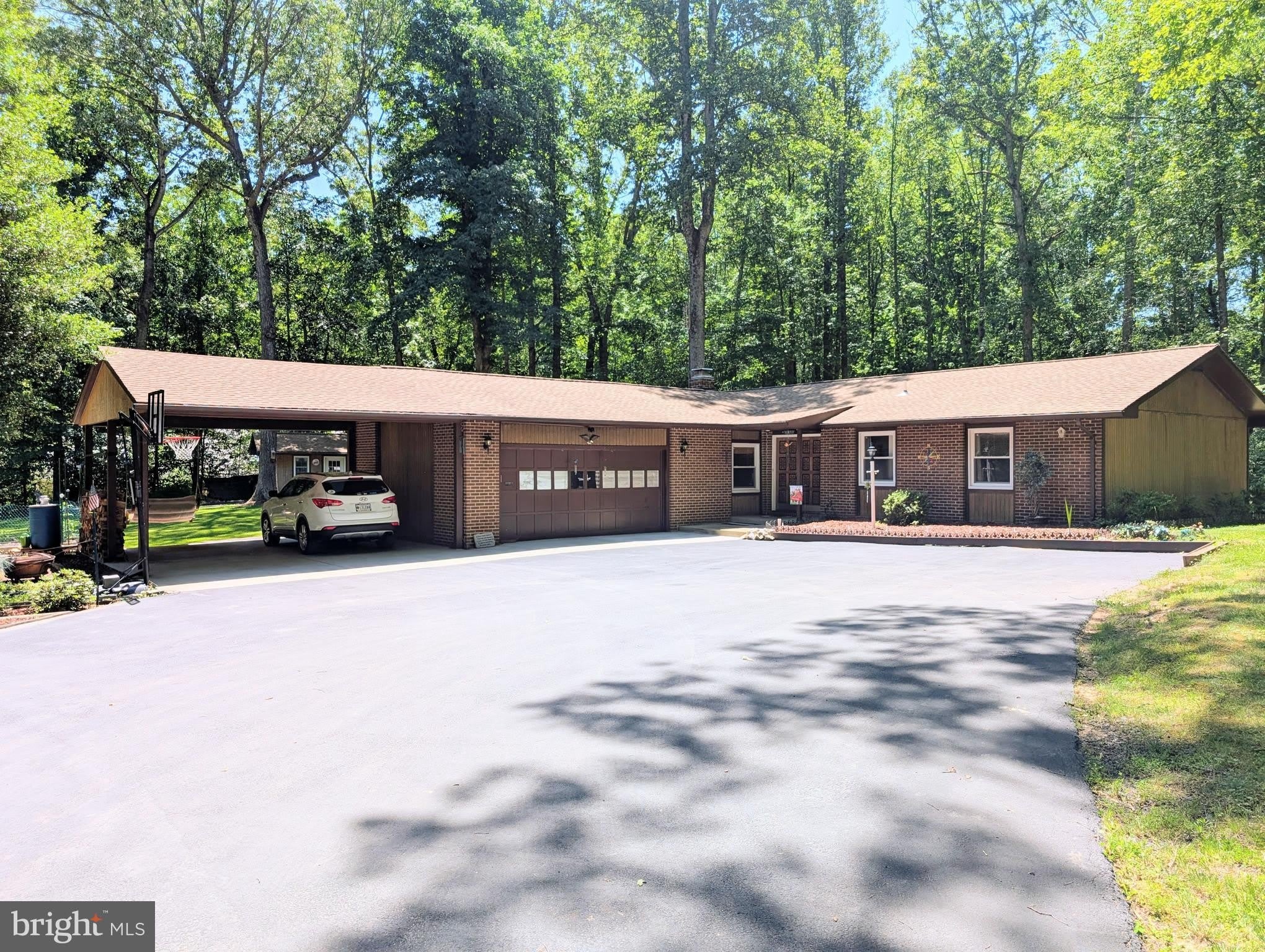 6997 GILBETH Road – photo 1 of 50