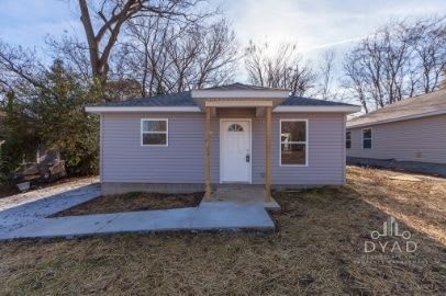 121 Saint George Avenue – photo 1 of 15