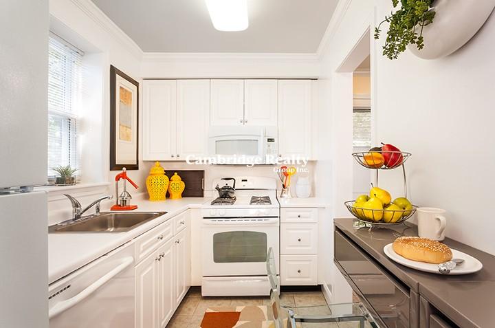102 Gerry Rd. – photo 1