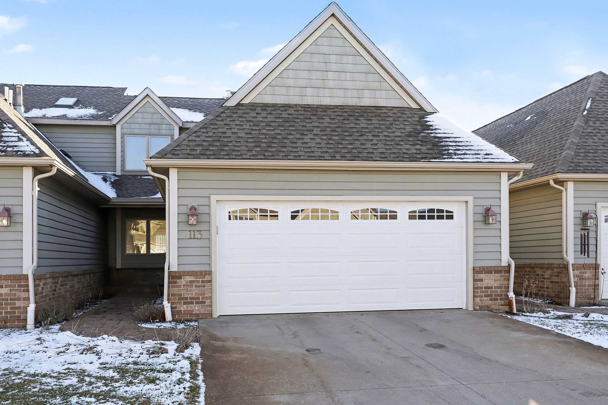 113 Clubhouse Drive – photo 1