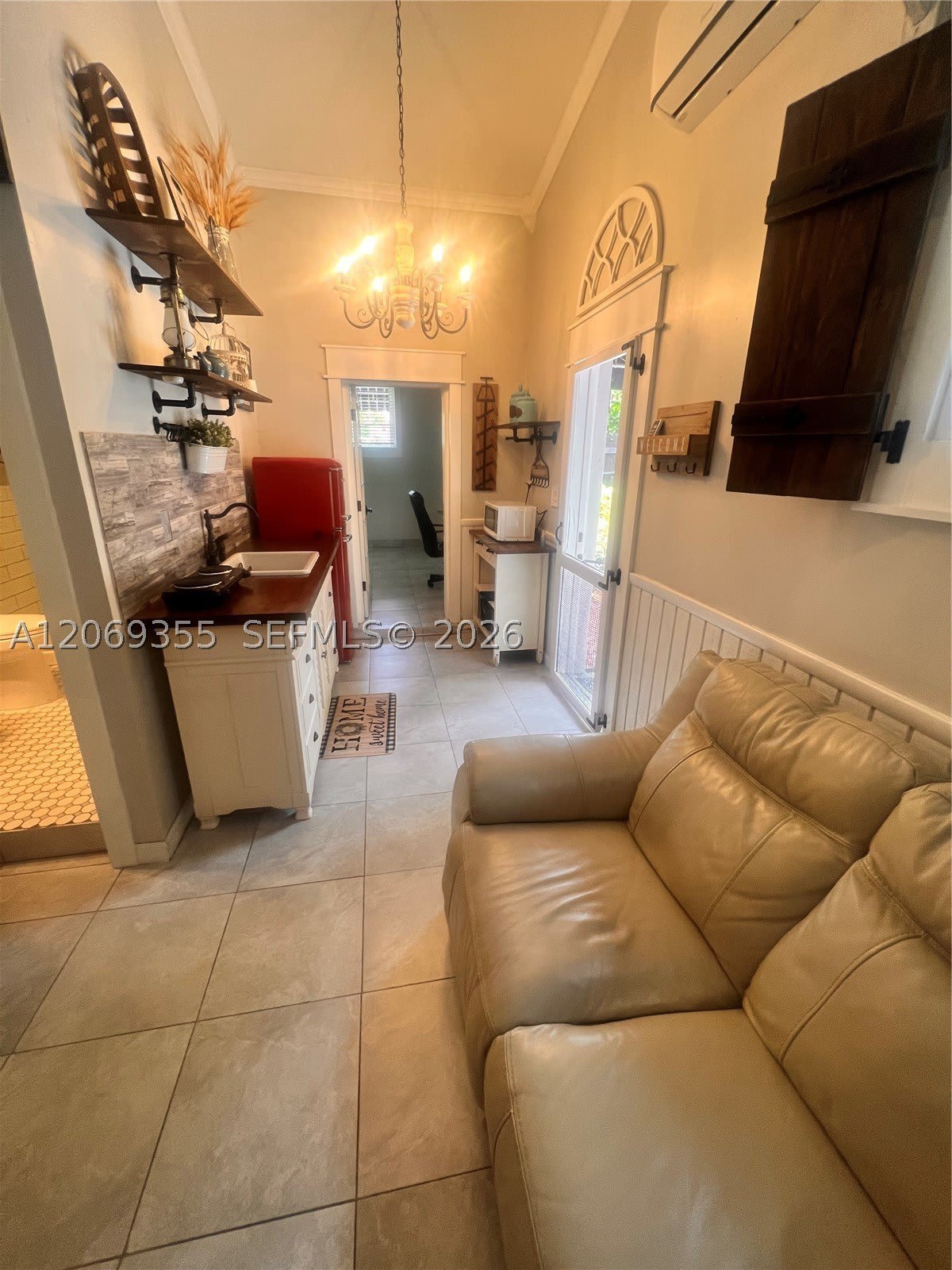 1735 SW 85th Ave – photo 1 of 10