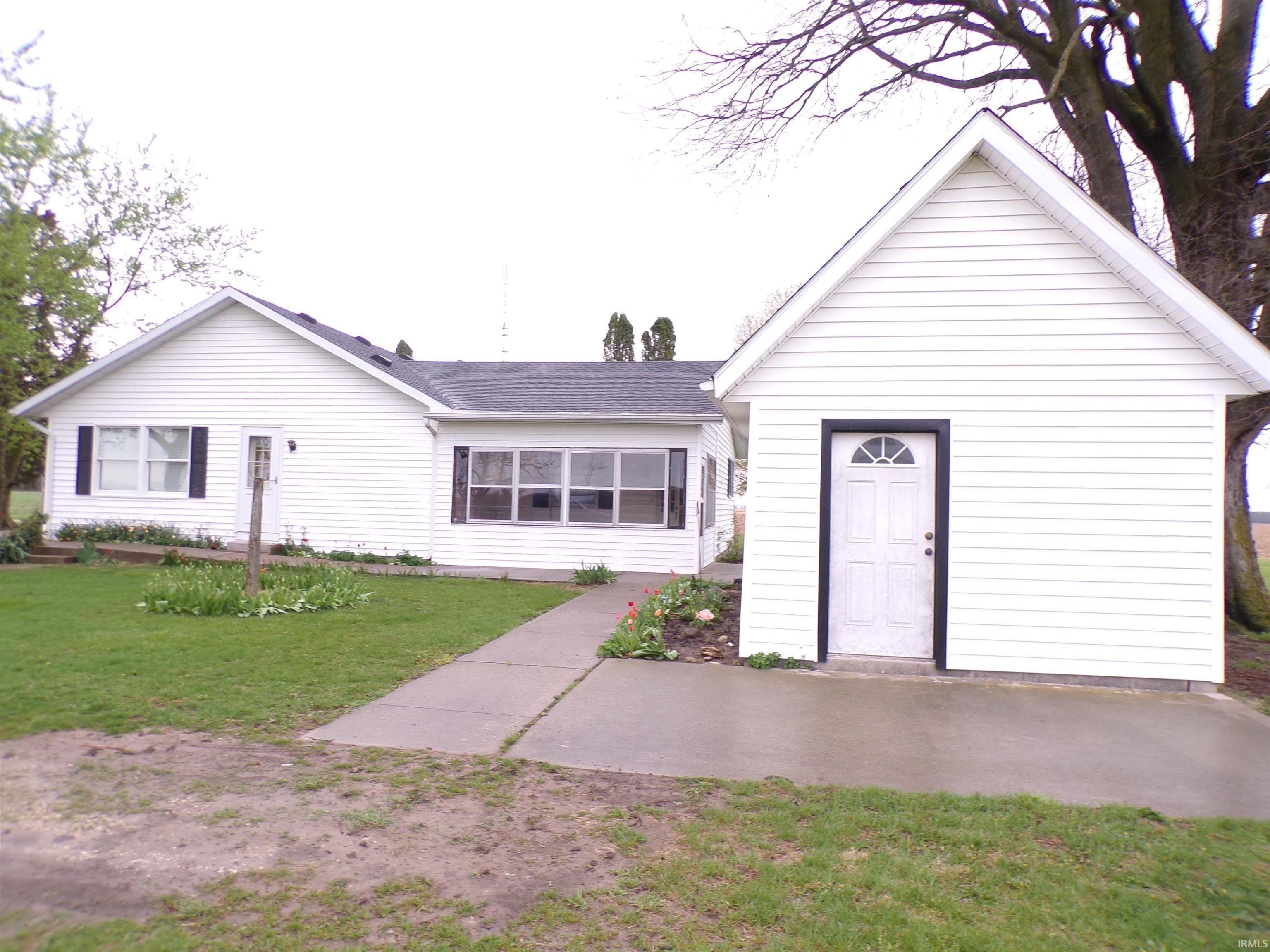 7623 S 750 E-90 Road – photo 1 of 32