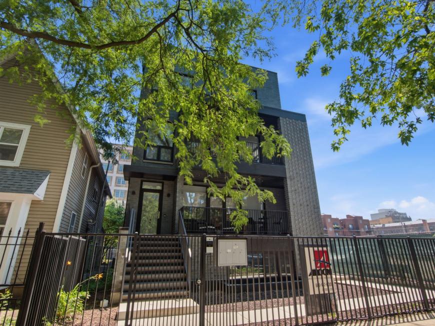 5039 North Winthrop Ave. – photo 1