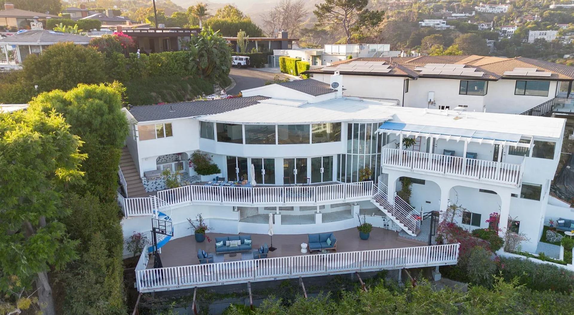 Blue Horizon House – photo 1