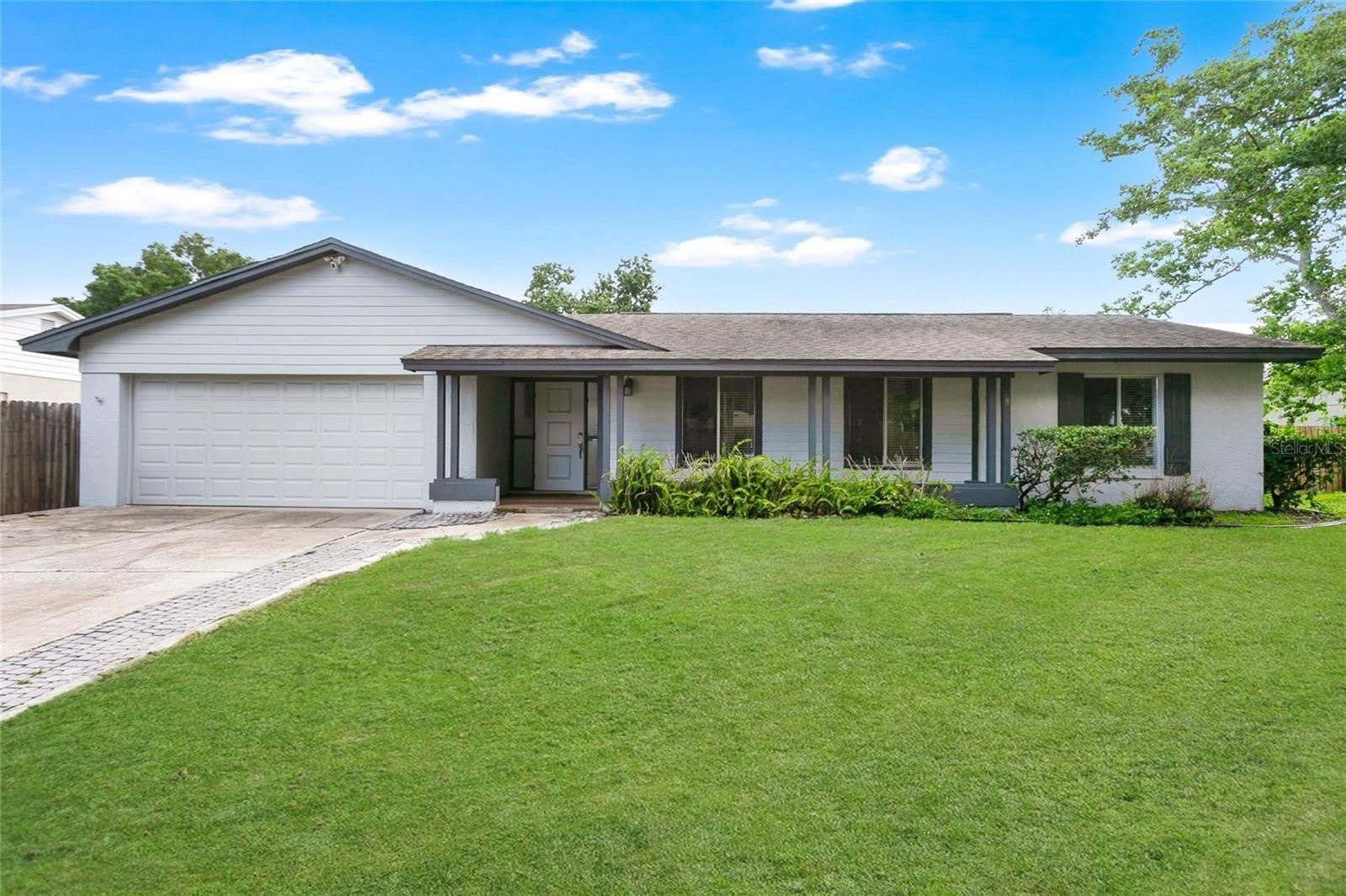 8644 SANDBERRY Boulevard – photo 1 of 26
