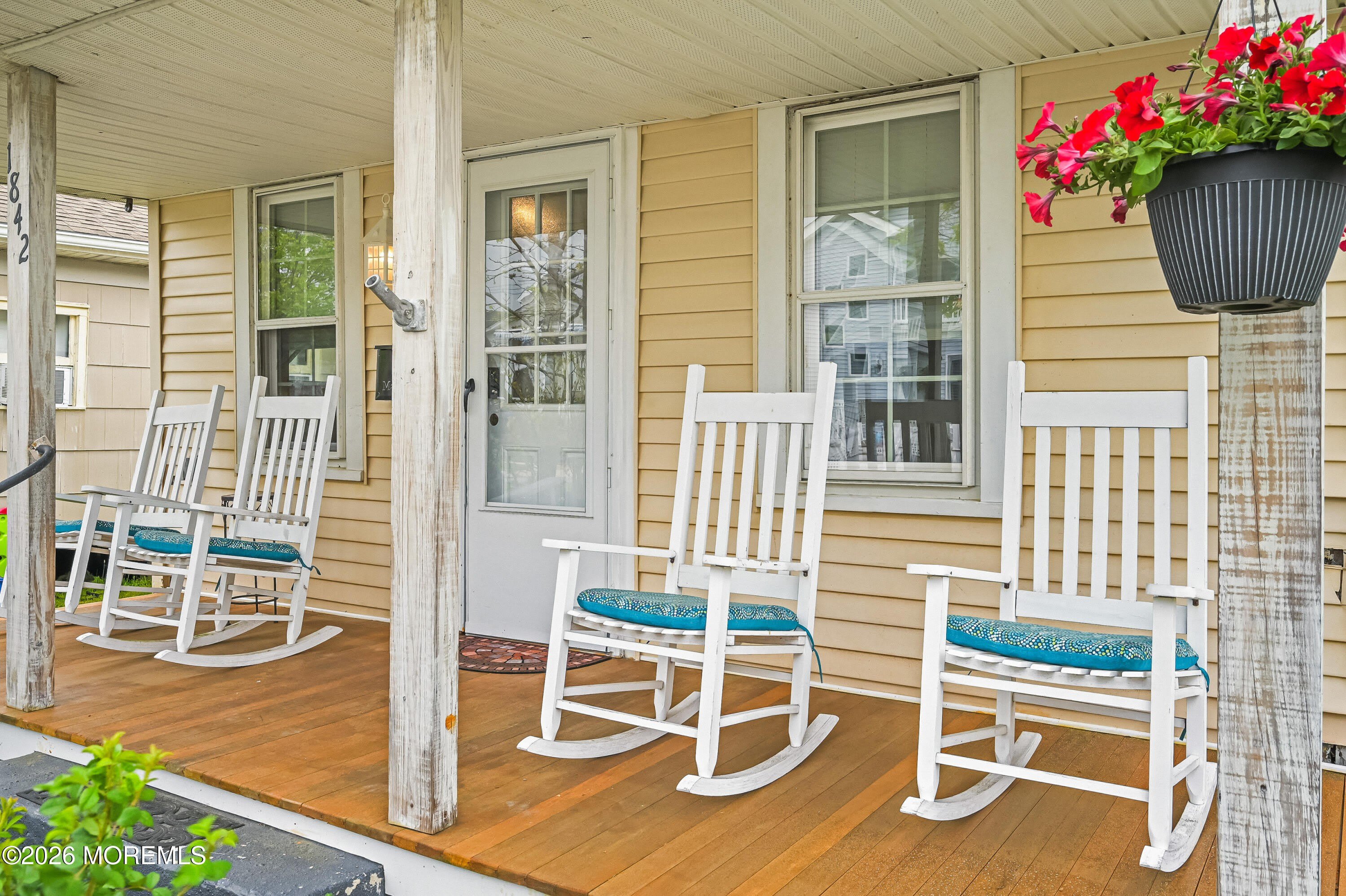1842 Parkway – photo 1 of 22