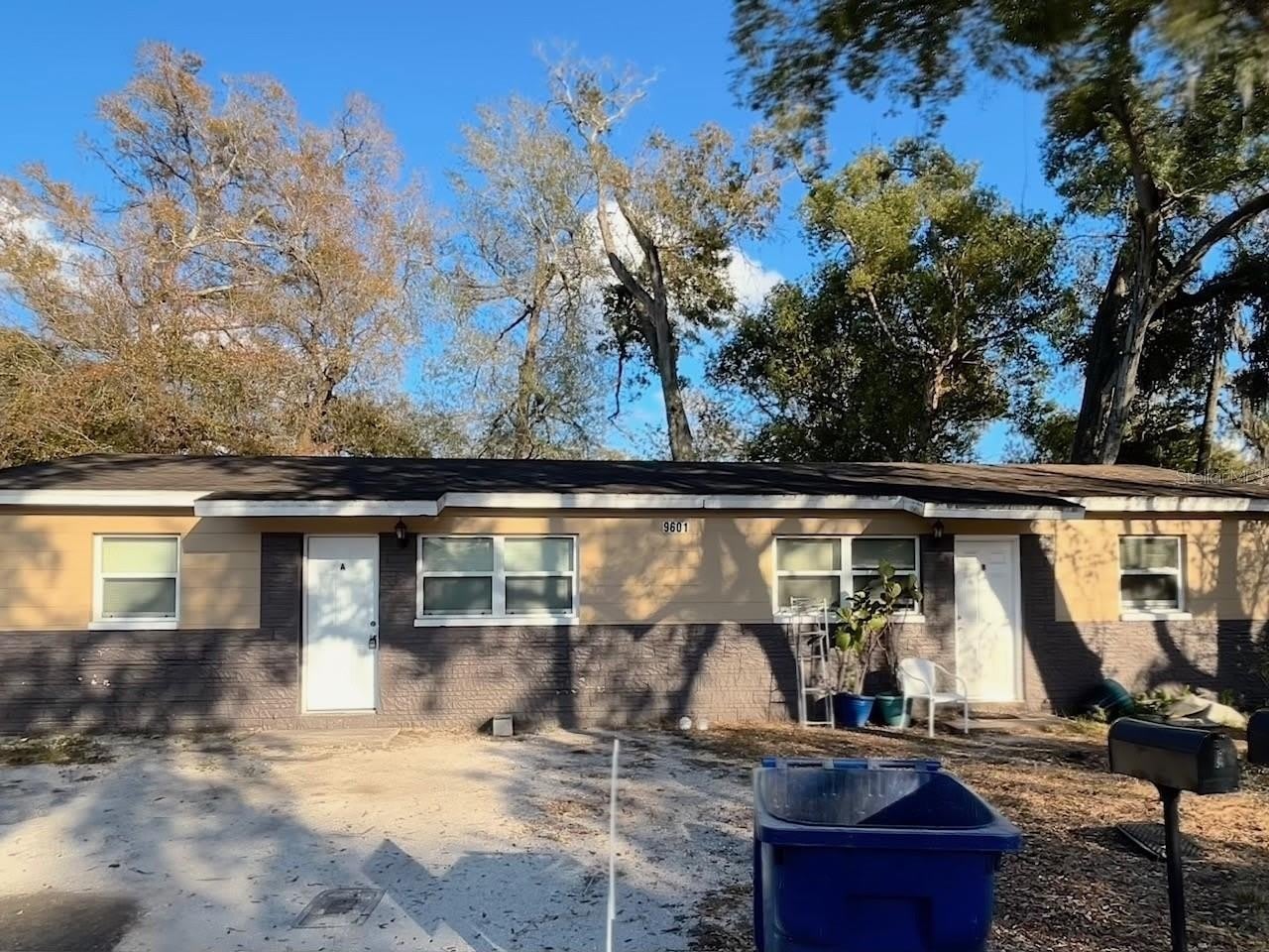 9601 N 10TH Street – photo 1 of 14