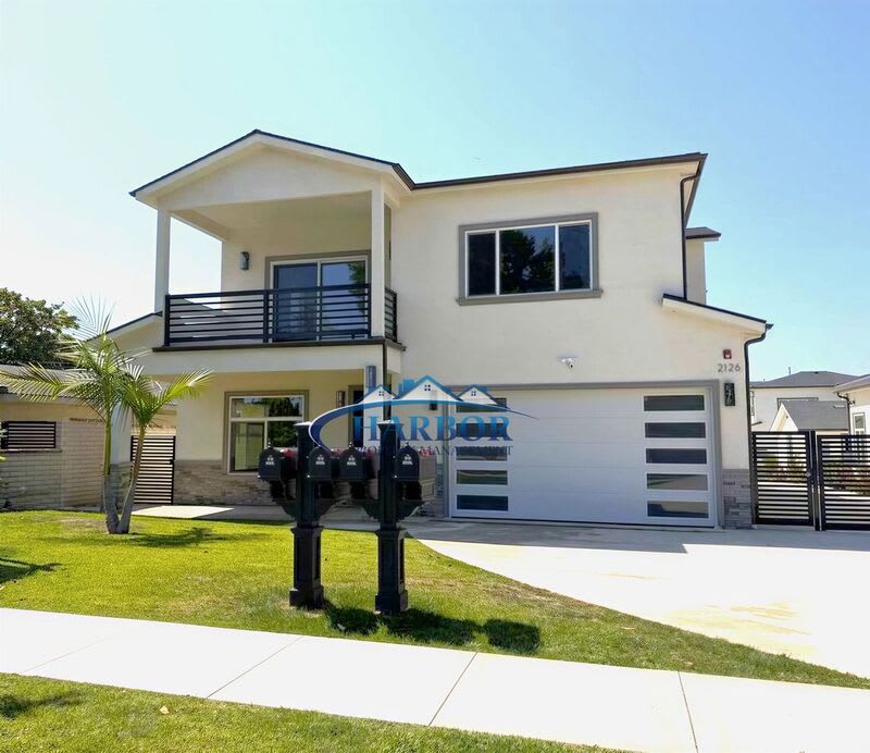 2126 W 238th Street – photo 1