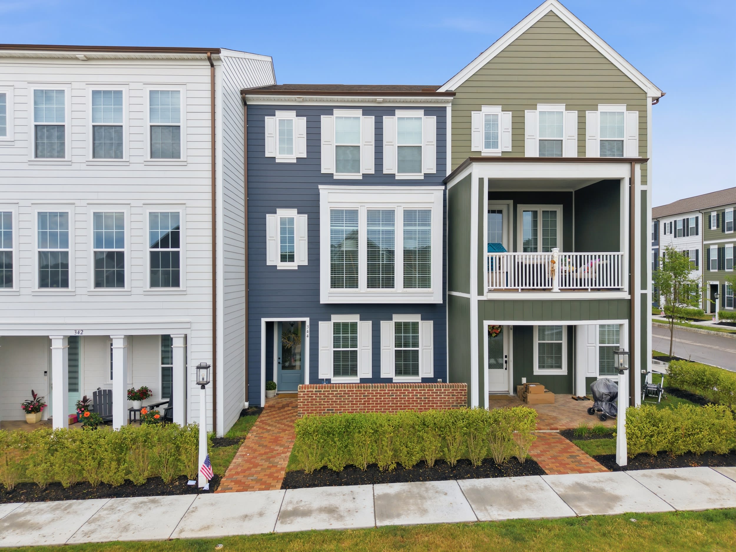 344 Highbridge Ln – photo 1 of 19