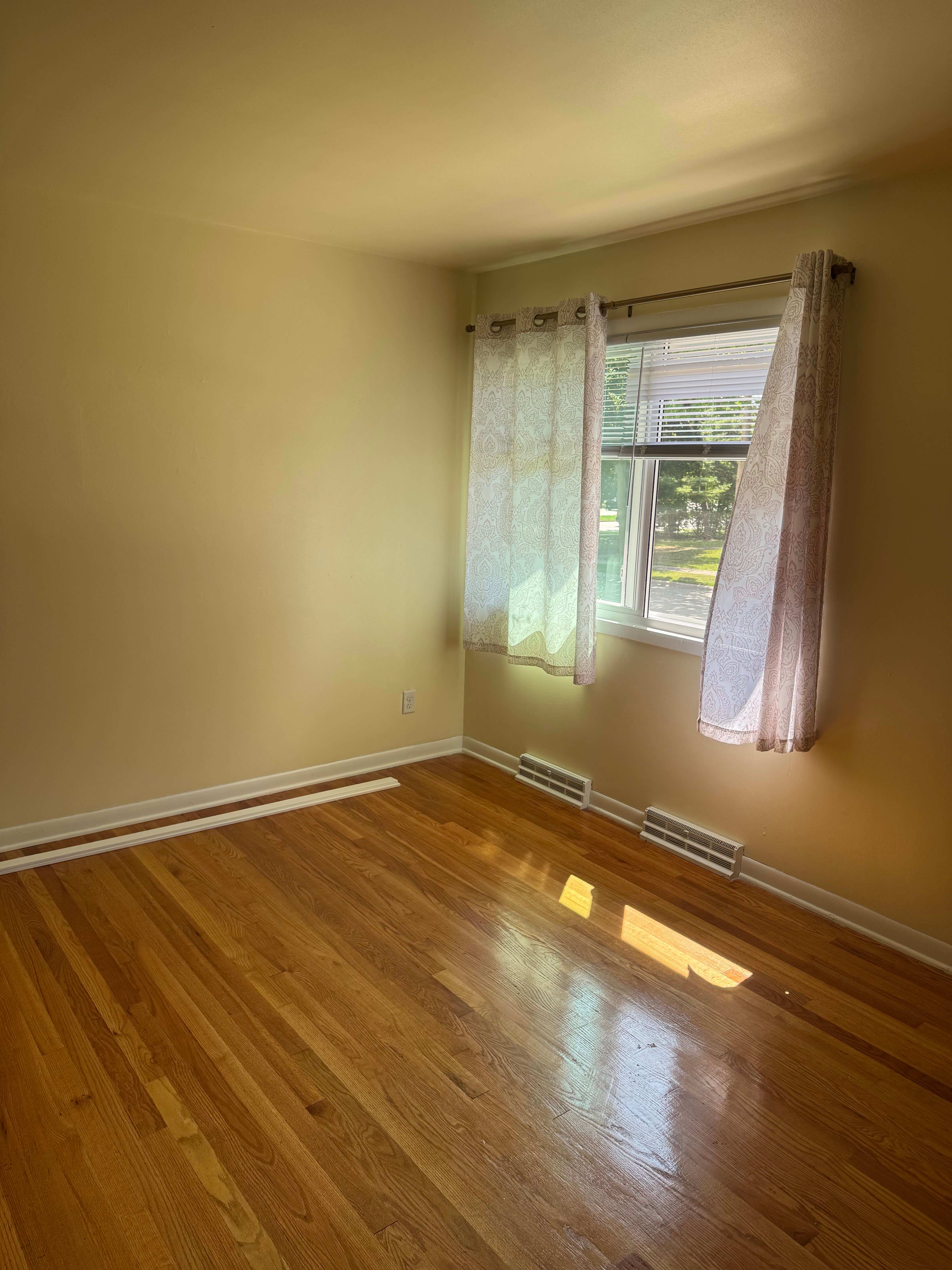 6262 South Robert Avenue – photo 1 of 11