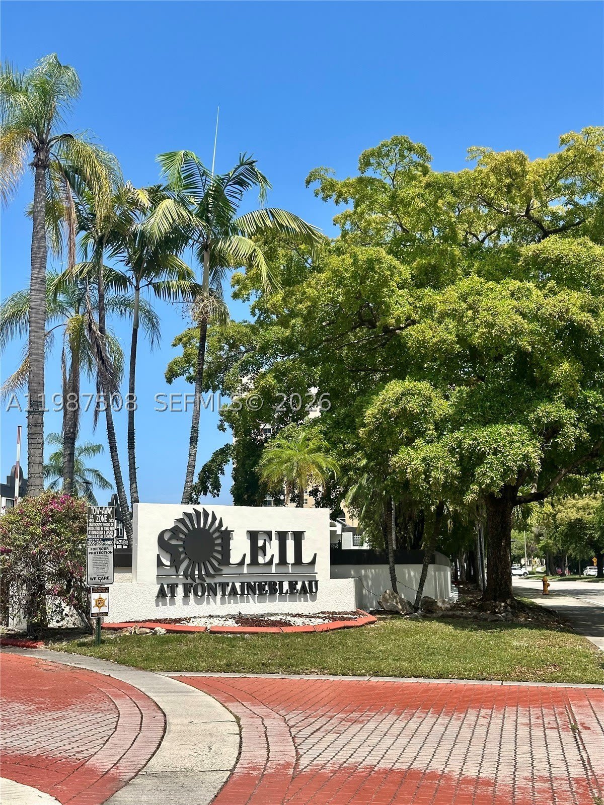 9701 Fontainebleau Blvd – photo 1