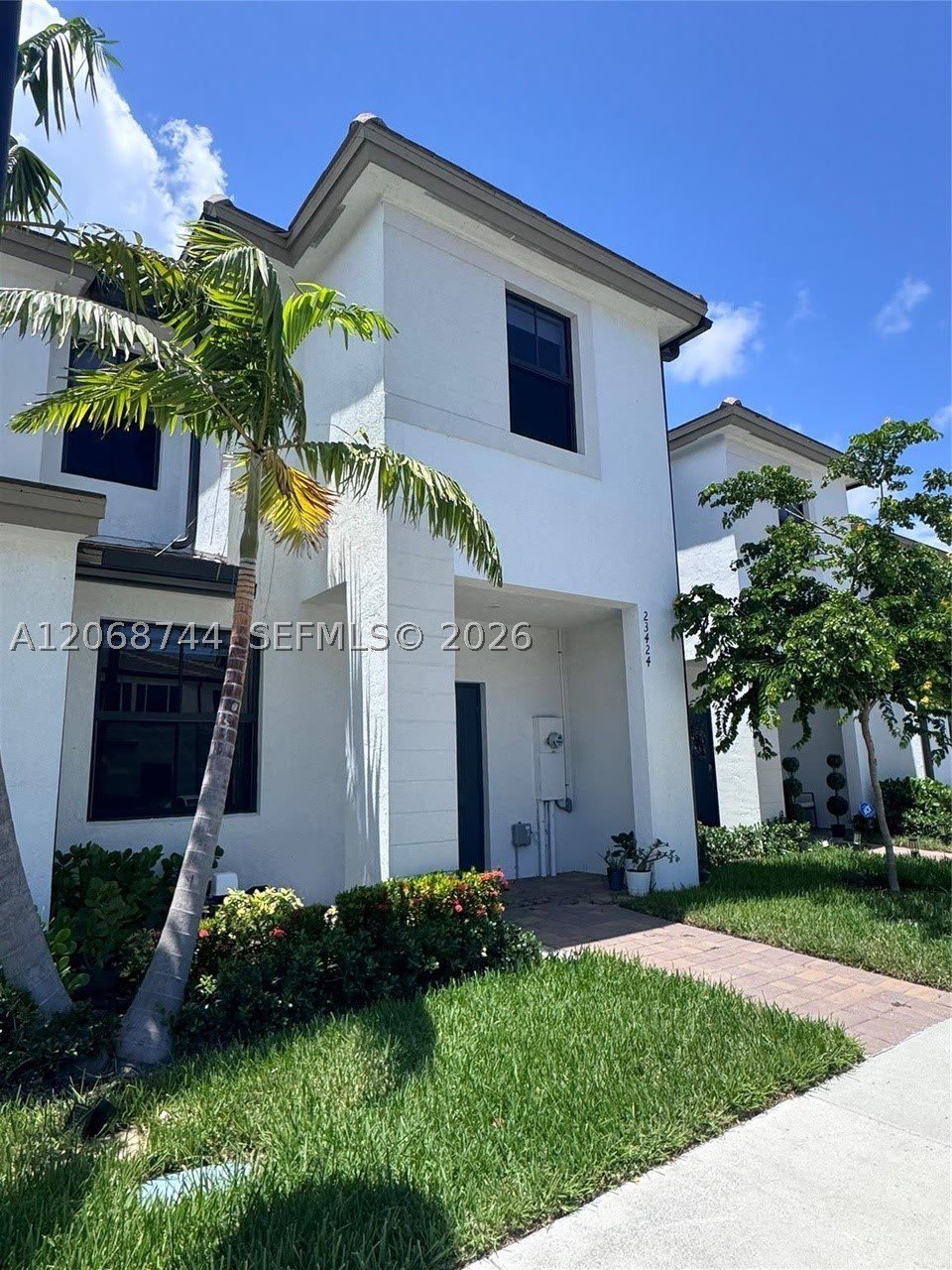 23424 SW 127th Pl – photo 1 of 10