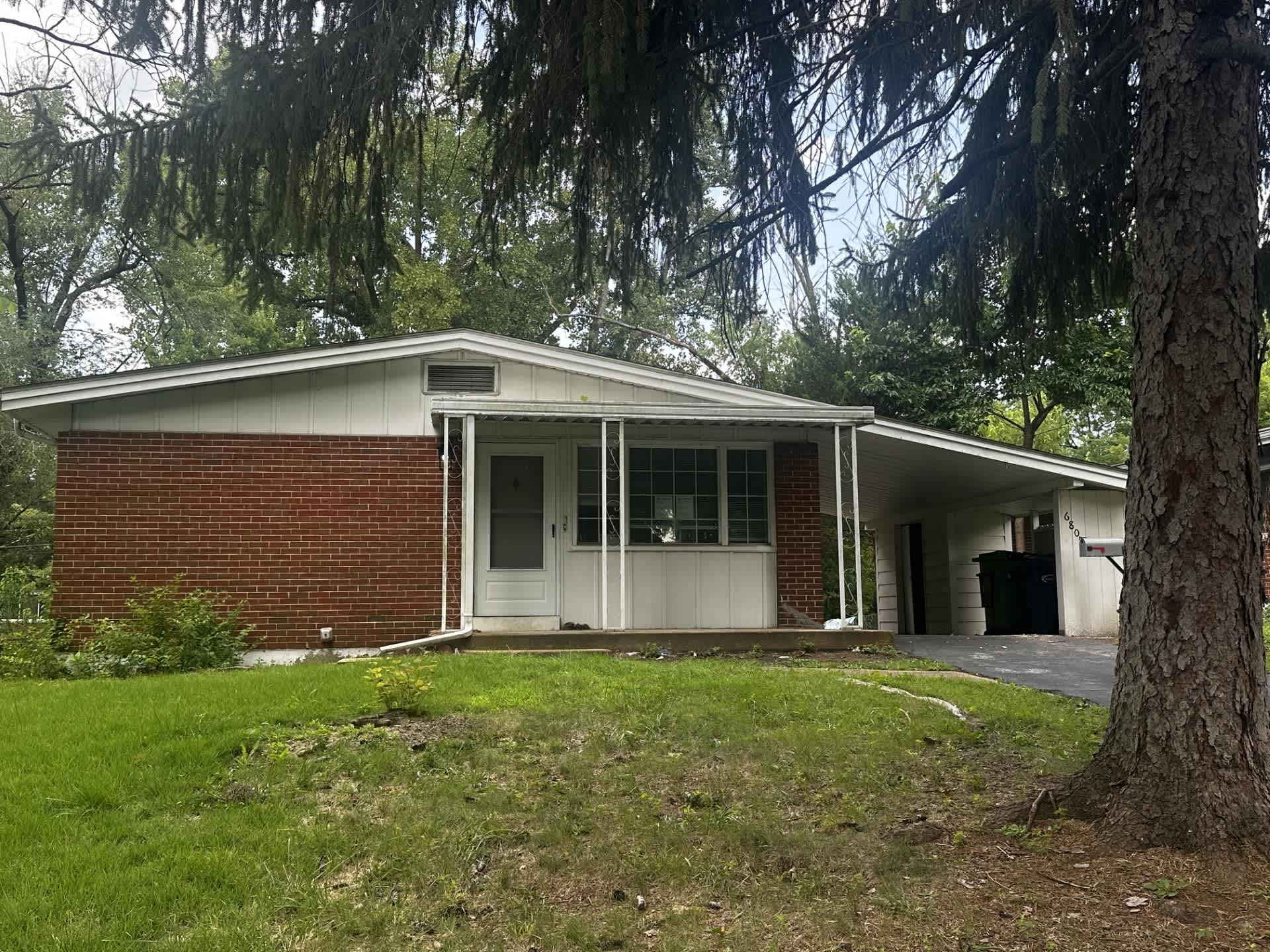 680 Jamaica Pl – photo 1
